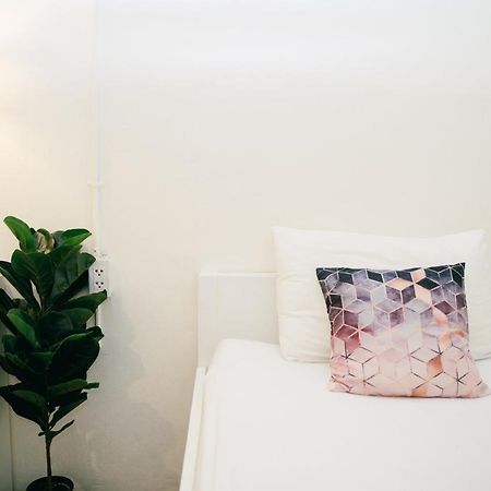 בנגקוק Hq Hostel Silom מראה חיצוני תמונה