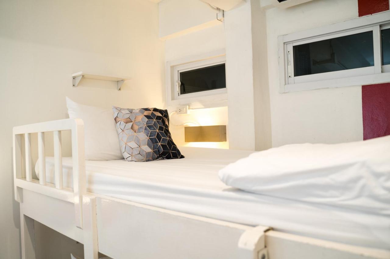 בנגקוק Hq Hostel Silom מראה חיצוני תמונה